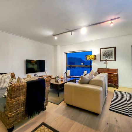 Cozy And Stylish With Exceptional Views! Apartment Cape Town Exterior photo